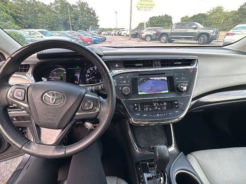 Used 2014 Toyota Avalon XLE Premium FWD image 12