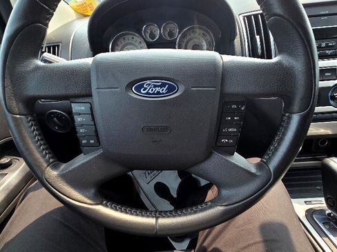 Used 2010 Ford Edge SEL image 17