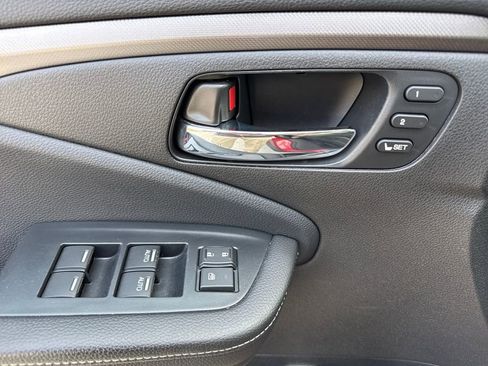 Certified 2023 Honda Ridgeline RTL image 14