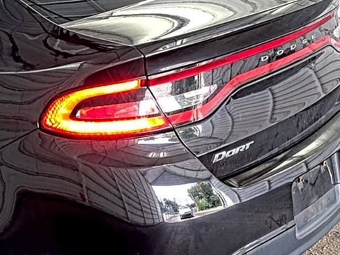 Used 2016 Dodge Dart SXT FWD image 9