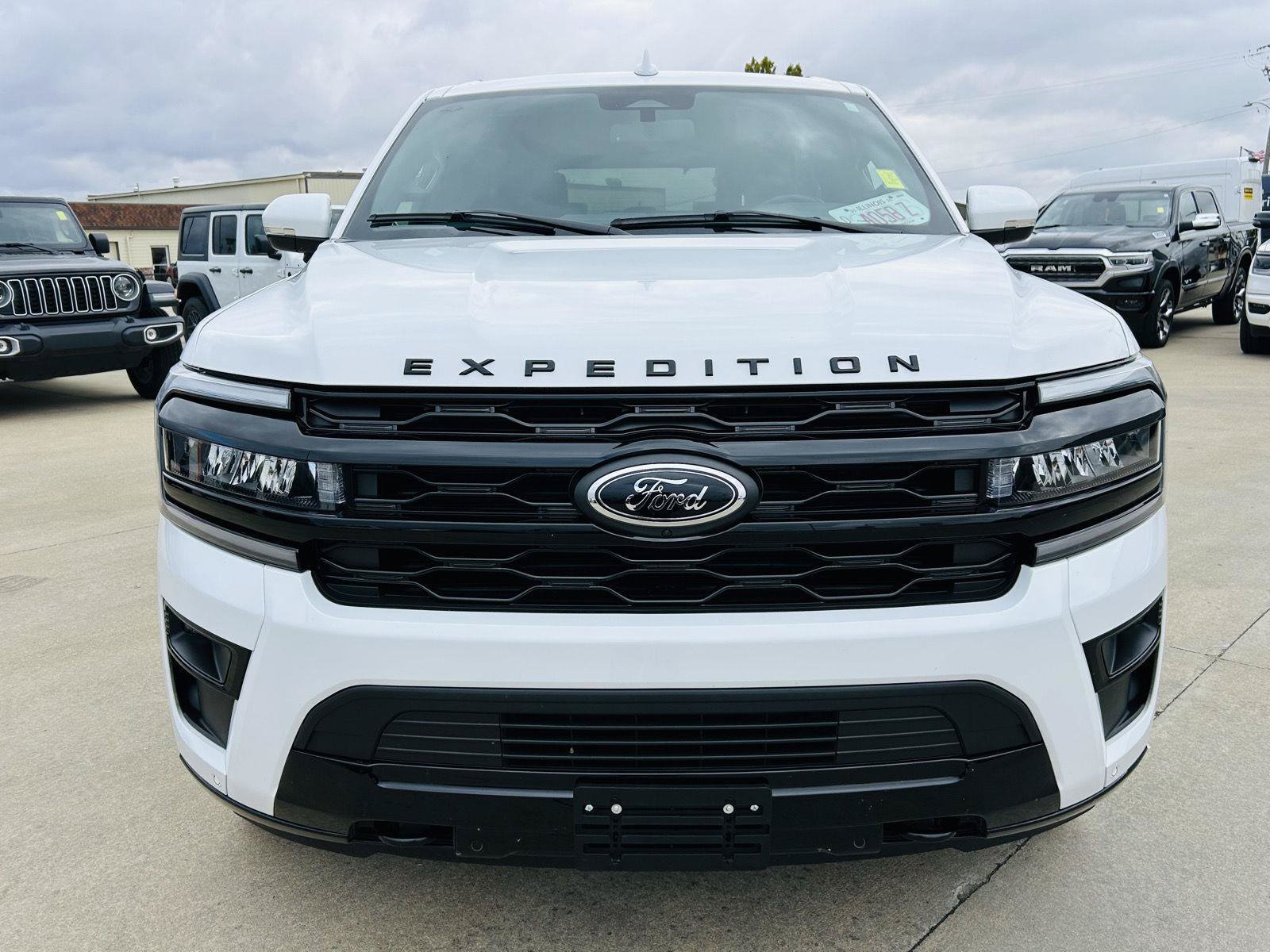 Used 2023 Ford Expedition Limited AWD/4WD image 43