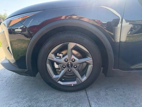 Used 2025 Kia K4 FWD image 4
