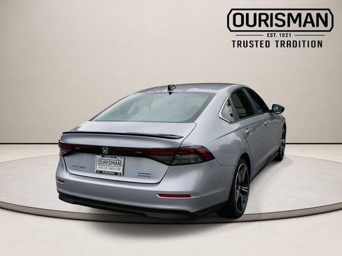 Used 2024 Honda Accord Sport image 9