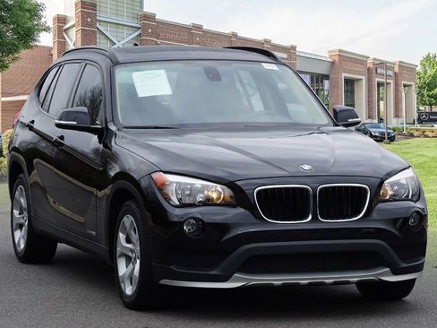 Used 2015 BMW X1 sDrive28i image 3