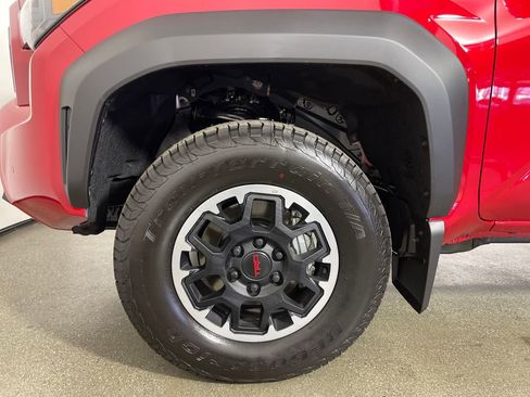 New 2026 Toyota Tacoma TRD Off-Road AWD/4WD image 11