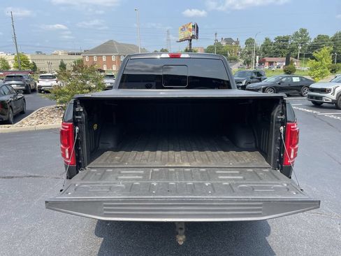 Used 2015 Ford F150 Lariat w/ Equipment Group 501A Mid AWD/4WD image 38