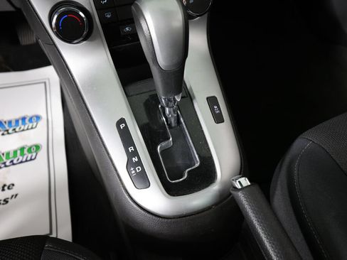Used 2015 Chevrolet Cruze LT w/ Technology Package FWD image 38