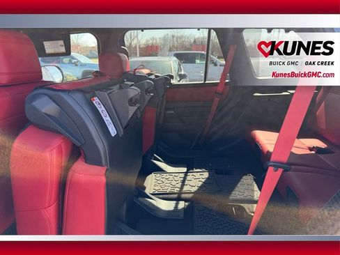 Used 2025 Toyota Sequoia TRD Pro AWD/4WD image 8