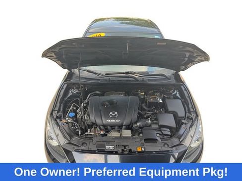 Used 2016 MAZDA MAZDA3 i Sport w/ Preferred Equipment Package FWD image 16