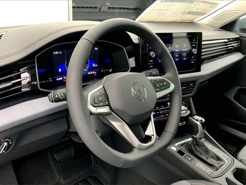 New 2026 Volkswagen Jetta SE image 7