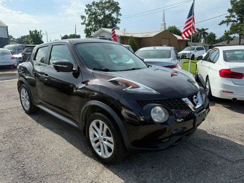 Used 2015 Nissan Juke SL AWD/4WD image 2
