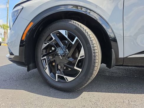 Used 2023 Kia Sportage SX image 45