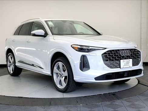 New 2026 Audi Q5 Premium Plus AWD/4WD image 1