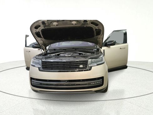 Used 2023 Land Rover Range Rover Autobiography AWD/4WD image 10