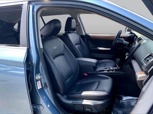 Used 2018 Subaru Outback 2.5i Limited w/ 50th Anniversary Edition AWD/4WD image 9
