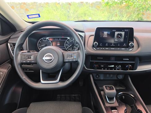 Certified 2024 Nissan Rogue SV FWD image 43