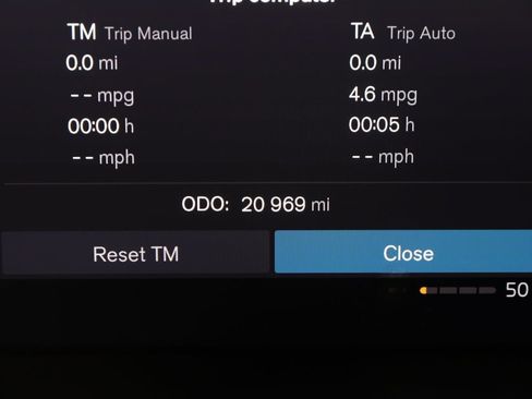 Used 2022 Volvo XC60 B5 Momentum image 38