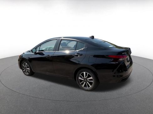 Used 2025 Nissan Versa SV FWD image 8
