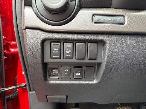 Used 2024 Nissan Titan PRO-4X w/ Off Road Protection Package image 9