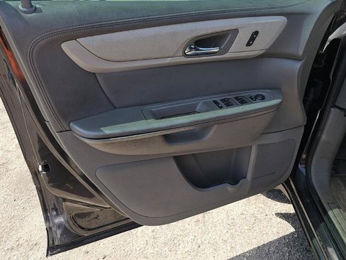 Used 2017 Chevrolet Traverse LS FWD image 10