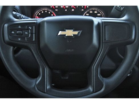 Used 2024 Chevrolet Silverado 1500 Custom image 17