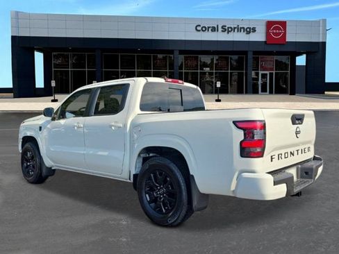 New 2026 Nissan Frontier SV w/ SV Convenience Package RWD image 3