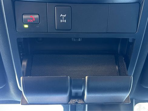 Used 2023 Toyota Tacoma TRD Off-Road image 31