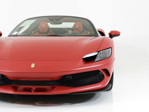Used 2024 Ferrari 296 GTS RWD image 10