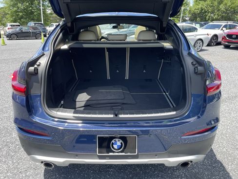 Used 2021 BMW X4 xDrive30i w/ Premium Package AWD/4WD image 9