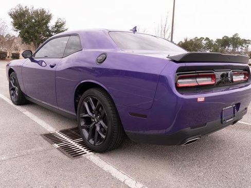 Used 2023 Dodge Challenger SXT w/ Plus Package image 6