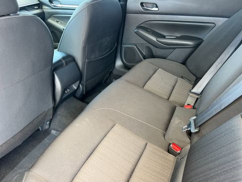 Used 2022 Nissan Altima 2.5 SV image 5