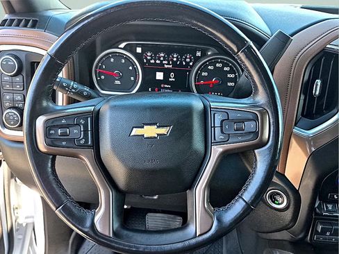 Used 2023 Chevrolet Silverado 3500 High Country w/ Z71 Off-Road Package AWD/4WD image 11