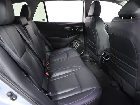 Used 2023 Subaru Outback Touring AWD/4WD image 17