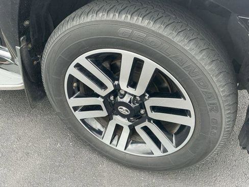 Used 2016 Toyota 4Runner Limited image 33