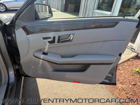 Used 2011 Mercedes-Benz E 350 4MATIC image 45