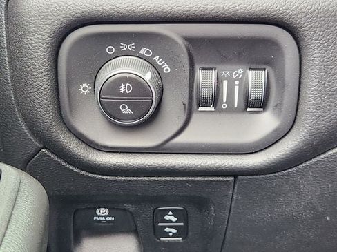 New 2026 RAM 1500 Big Horn AWD/4WD image 17