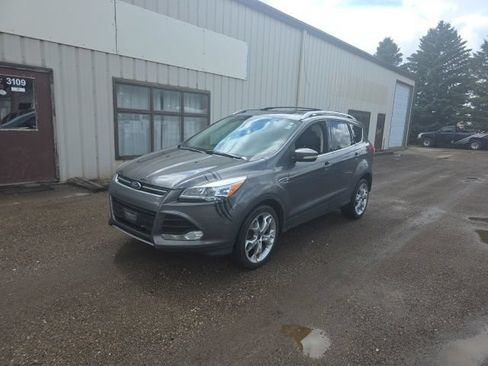Used 2013 Ford Escape Titanium AWD/4WD image 3