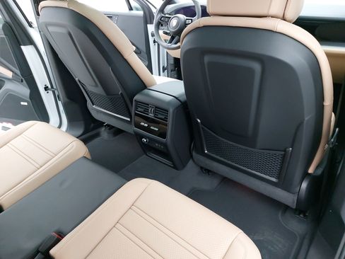 New 2026 Porsche Cayenne image 13