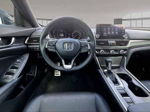 Used 2022 Honda Accord Sport image 8