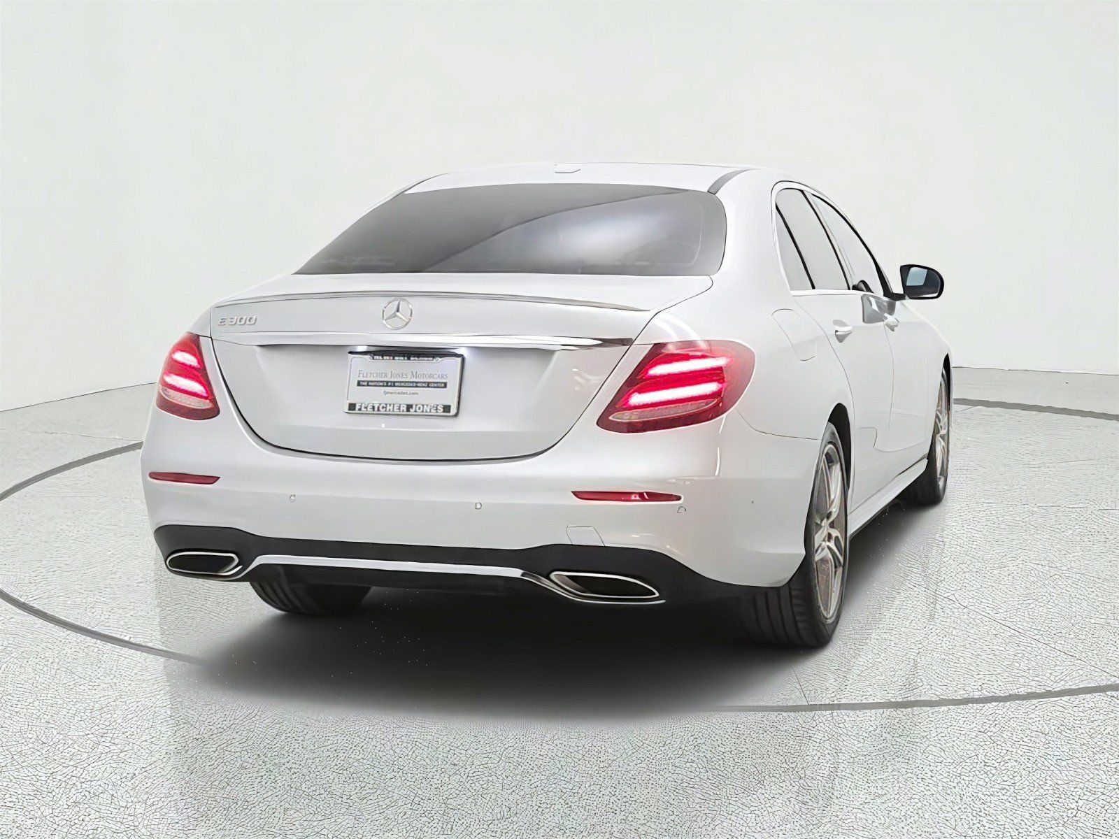 Used 2019 Mercedes-Benz E 300 image 6