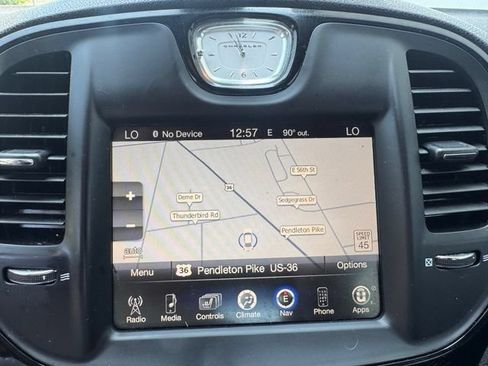 Used 2015 Chrysler 300 S w/ 300S Premium Group RWD image 12