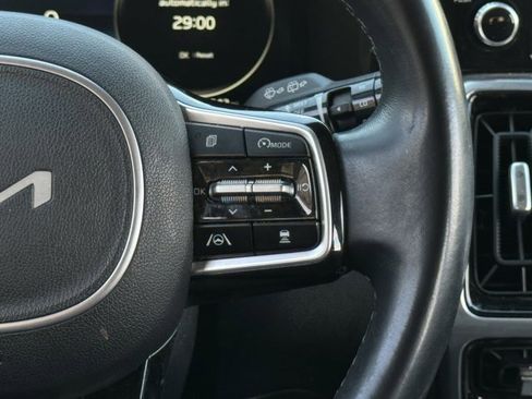 Used 2023 Kia Sorento SX image 16