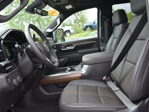 New 2026 Chevrolet Silverado 3500 High Country w/ Technology Package AWD/4WD image 31