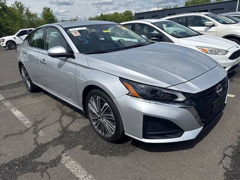 Certified 2023 Nissan Altima 2.5 SL AWD/4WD image 2