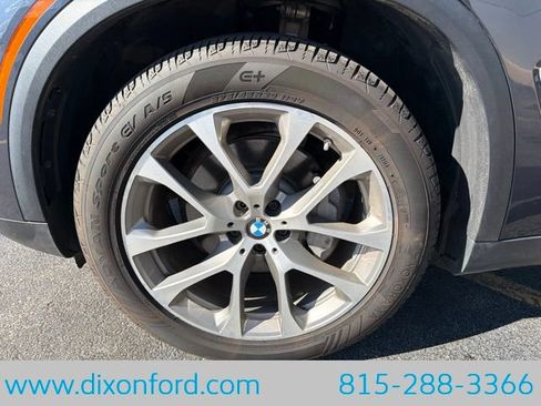 Used 2022 BMW X5 xDrive40i AWD/4WD image 29