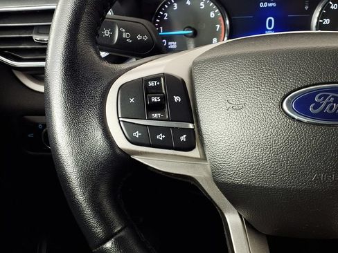 Used 2023 Ford Explorer XLT w/ Equipment Group 202A AWD/4WD image 19