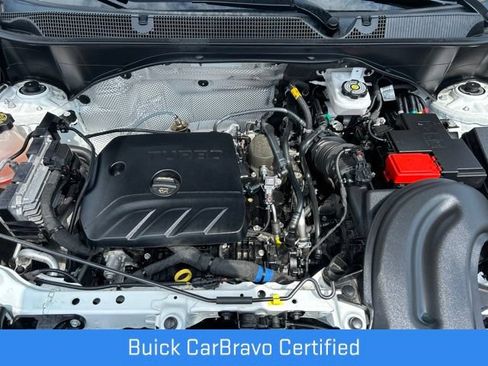 Certified 2025 Buick Encore GX Preferred AWD/4WD image 21