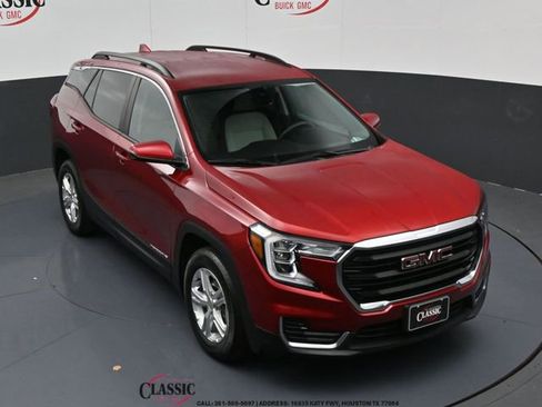 Used 2023 GMC Terrain SLE w/ Driver Convenience Package image 1