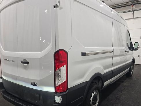 Used 2023 Ford Transit 250 Medium Roof RWD image 3