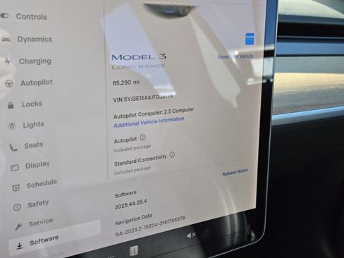 Used 2018 Tesla Model 3 Long Range image 23